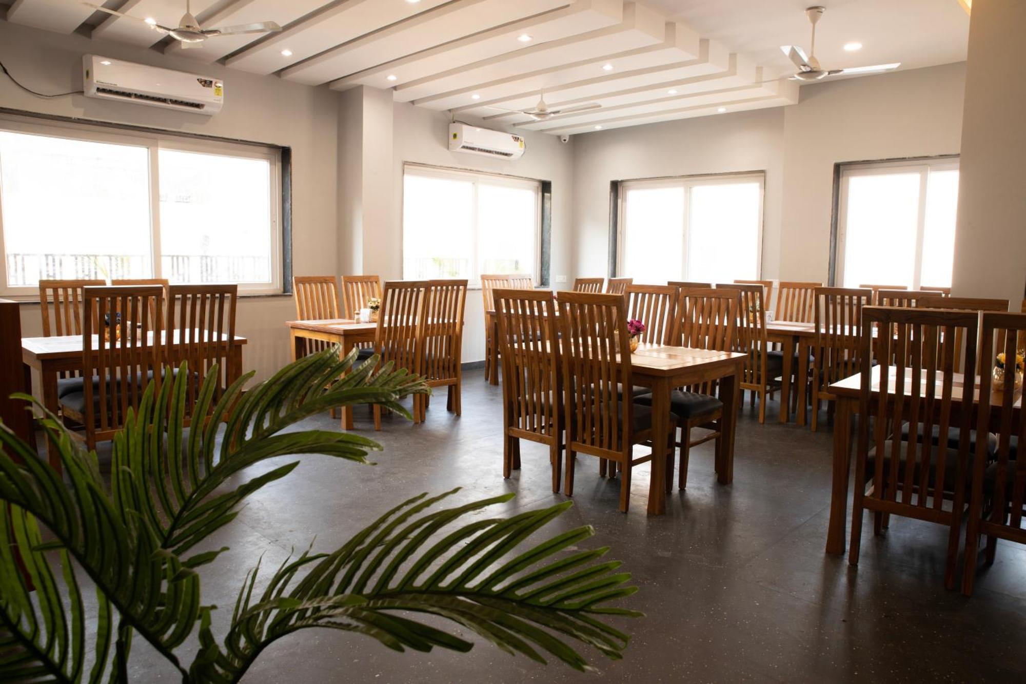 Perfectstayz Heritage Near Neem Beach Rishīkesh Extérieur photo